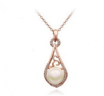 Fashion Pearl Necklace Clavicle Chain
